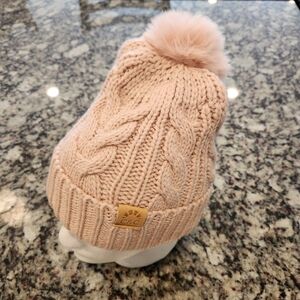 C&C California Mauve Women's Beanie Hat With Faux Fur Pom EUC Warm Winter